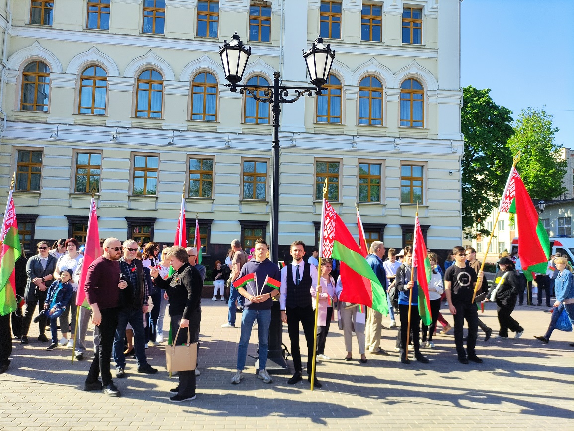 РУП "Витебский ЦСМС" принял участие в мероприятии, посвящённом празднованию Дня Государственного флага, Государственного герба и Государственного гимна Республики Беларусь